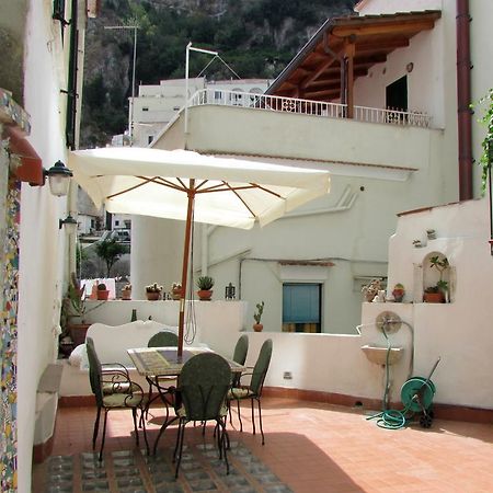 Flora Hotel Atrani Exterior photo