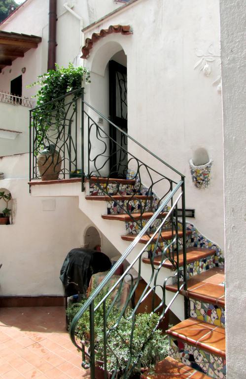 Flora Hotel Atrani Exterior photo